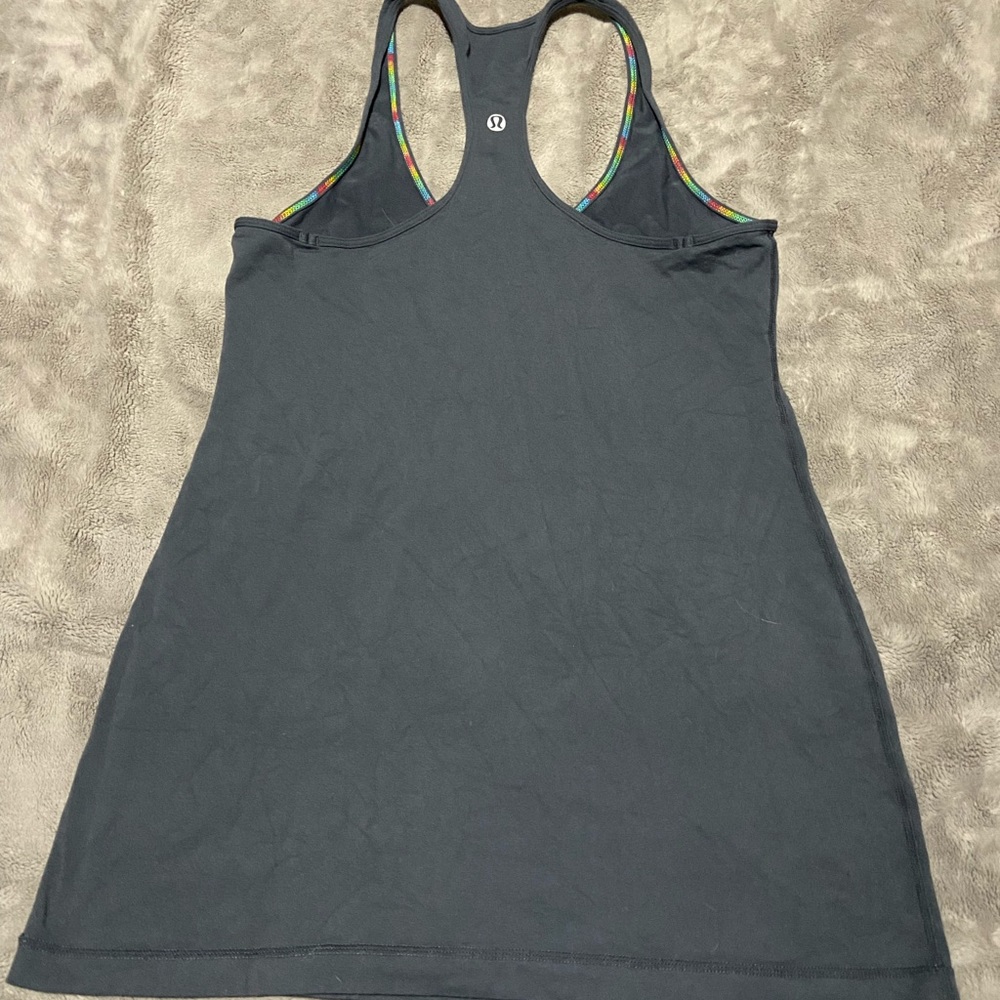 Lululemon tank - Picture 2 of 2